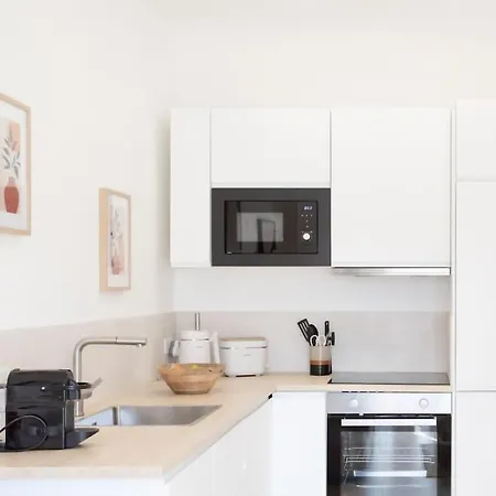 Apartman A1 2bdr Modern Chic Flat Ac 3min From Sandy Beaches *